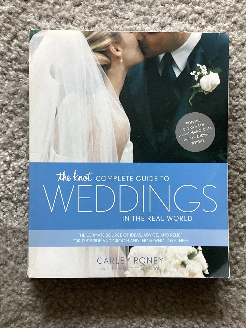 The Knot Complete Guide to Weddings — Blue Cover